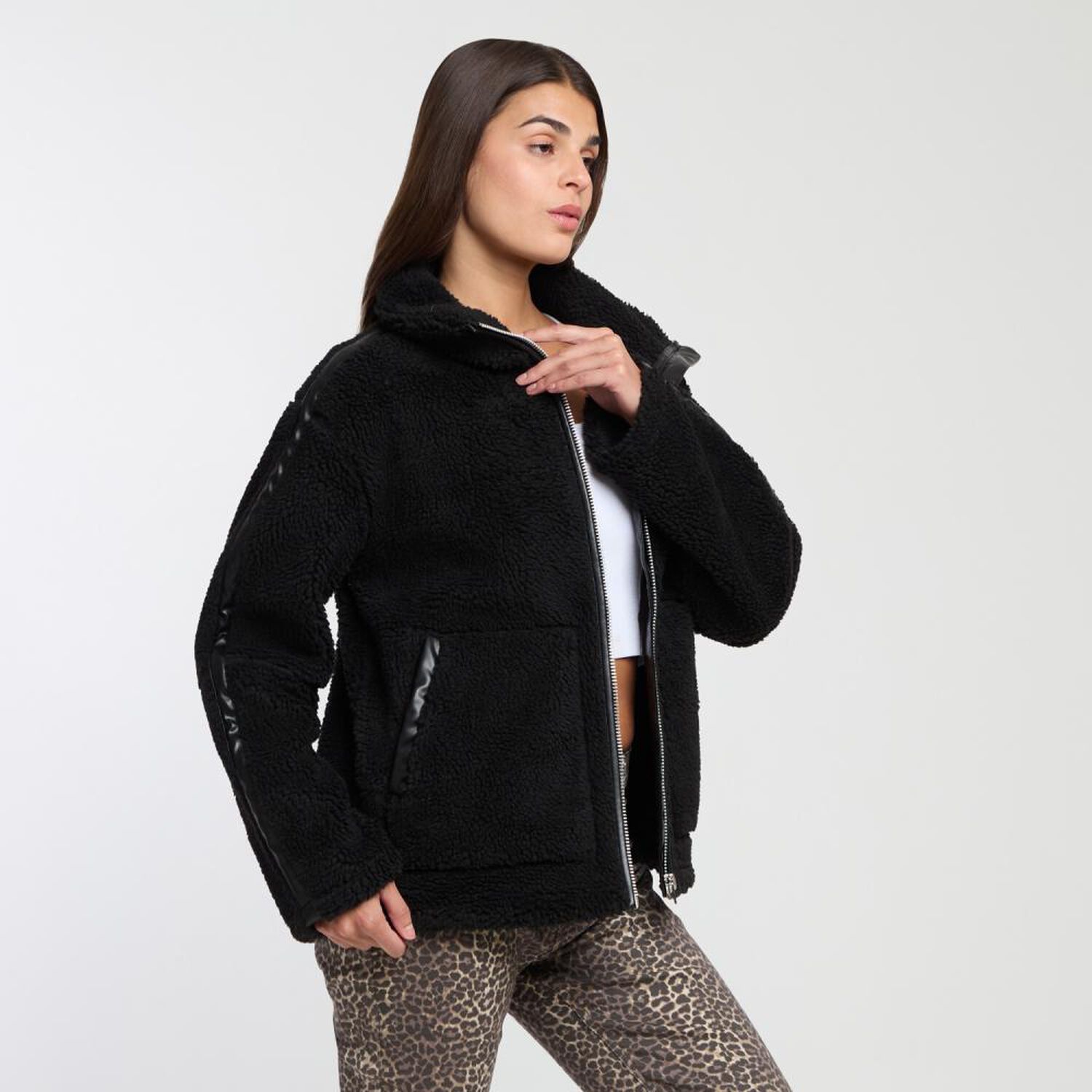 Chaqueta Sherpa Full Print Cuello Alto Mujer Rolly Go image number 2.0