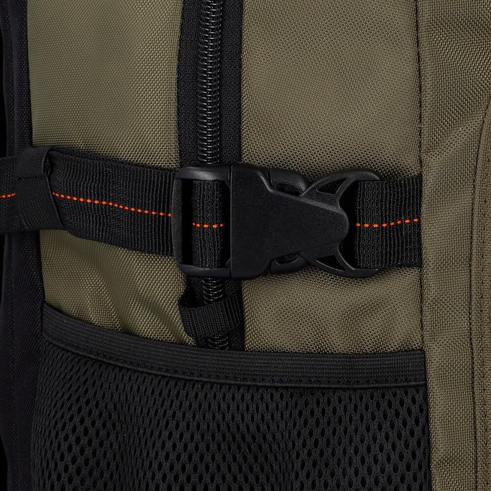 Mochila Notebook Xtrem Denver 6xt Verde Oliva 16" image number 1.0