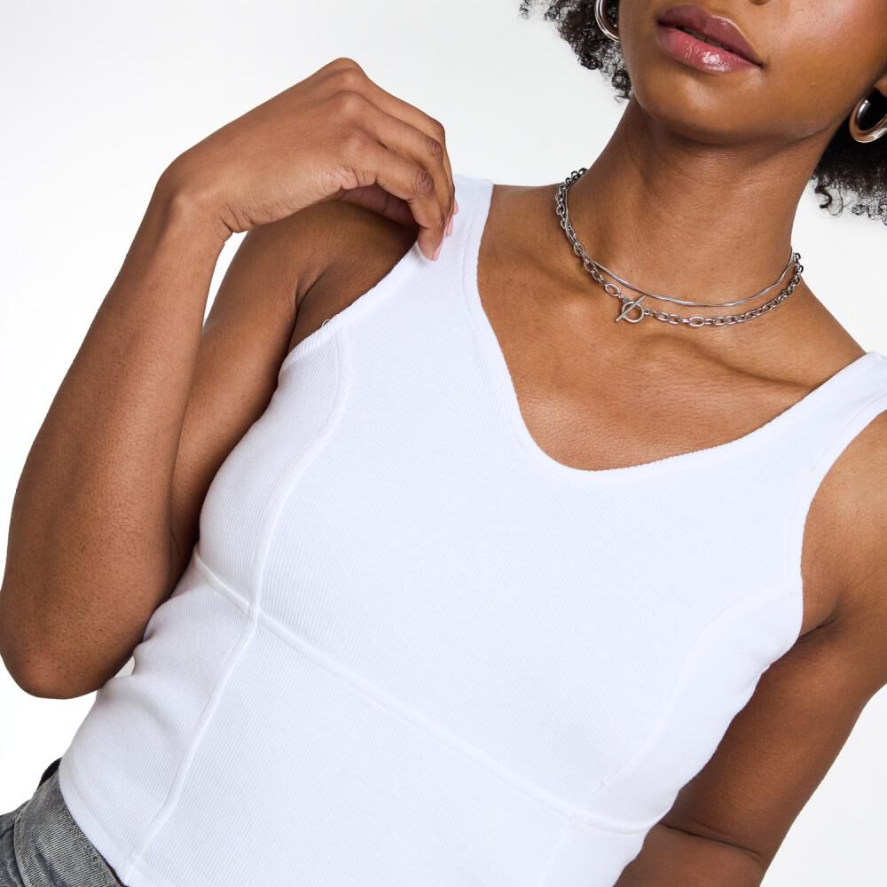 Polera Crop Tirantes Sin Mangas Cuello V Mujer Rolly Go image number 4.0