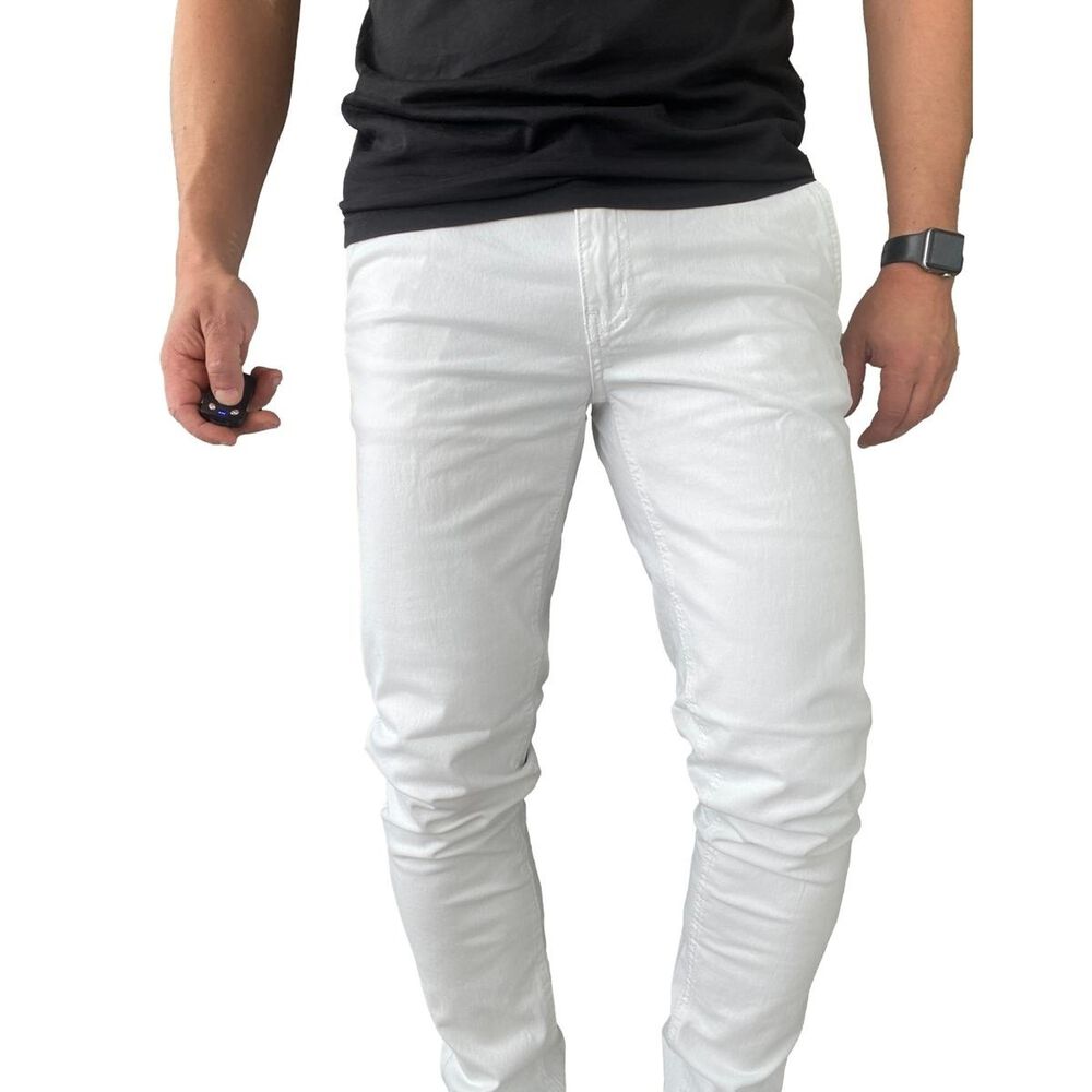 Pantal&oacute;n Elasticados Gabardina Blanco Para Hombres image number 3.0