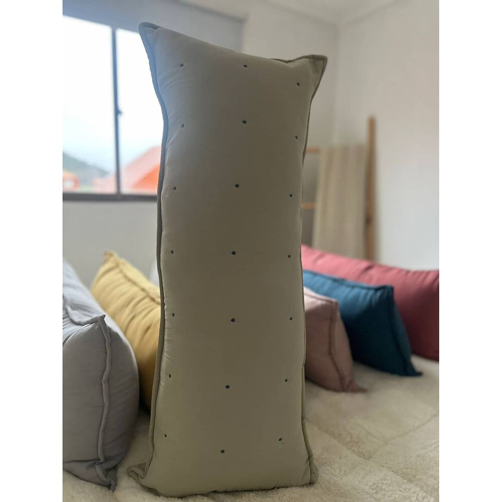 Cojin Con Detalles Bordados Rectangular 35 X 90cm image number 0.0