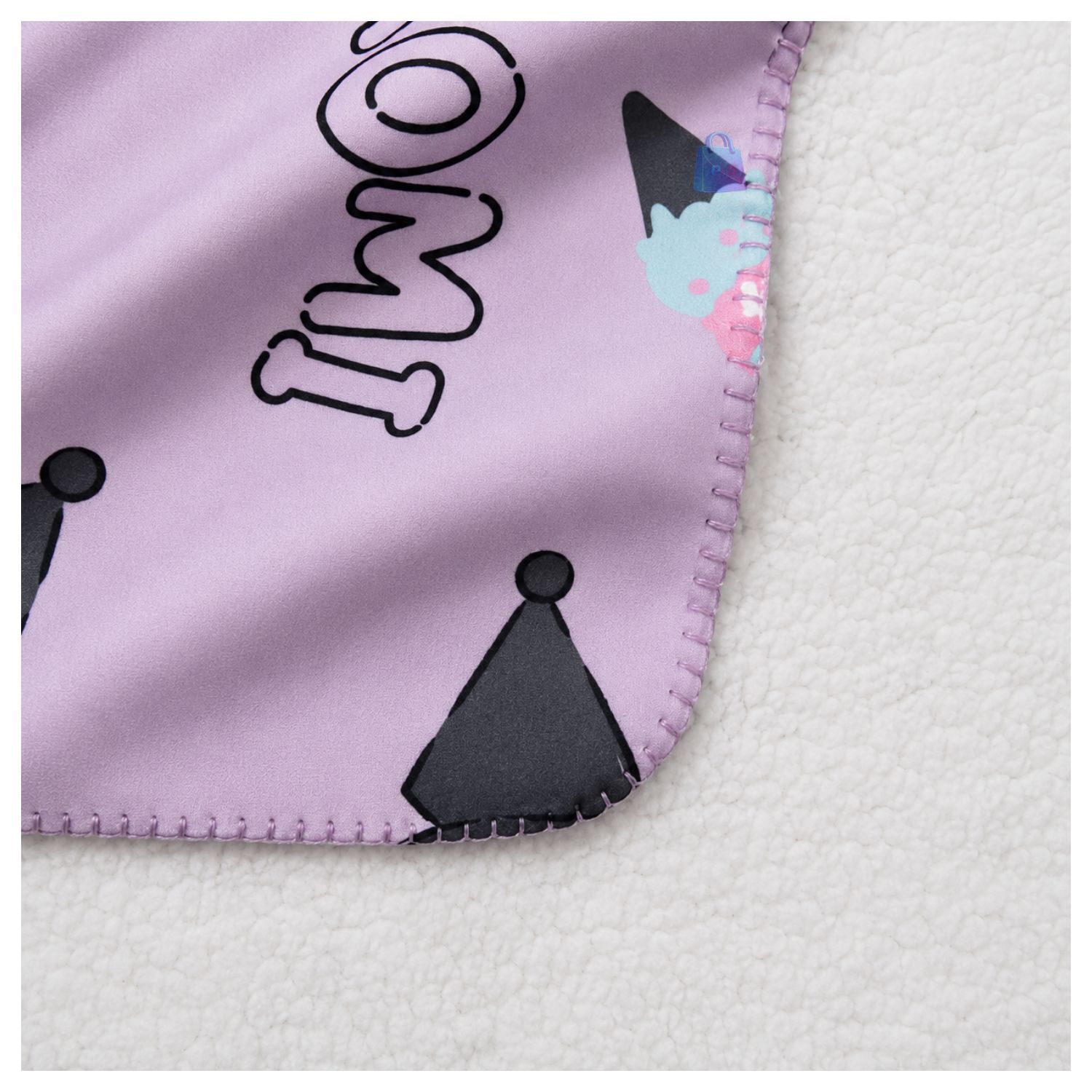 Manta Polar Sherpa Dise&ntilde;o Kuromi 127x152cms Suave - Ps image number 2.0