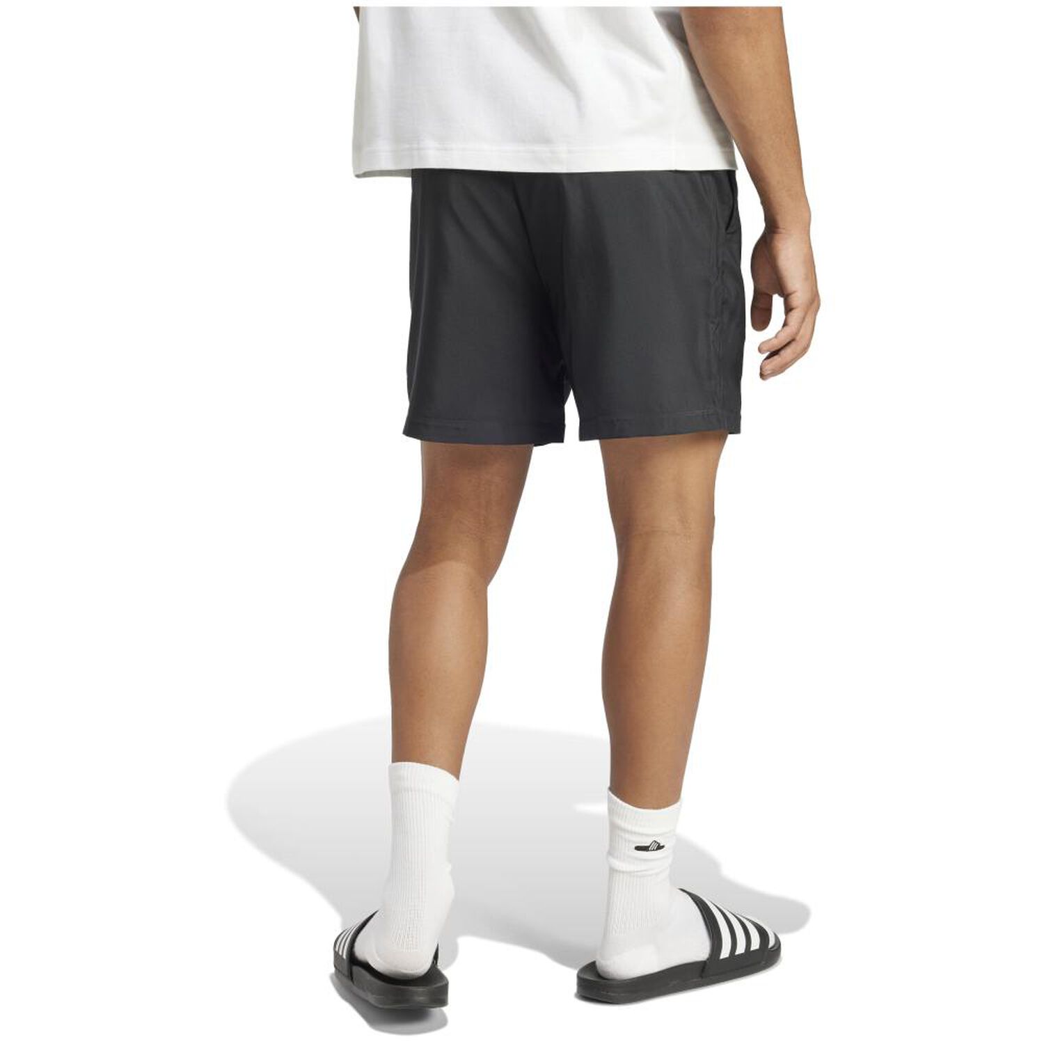 Pantal&oacute;n Corto Hombre Essentials Adidas Small Logo Chelsea image number 2.0