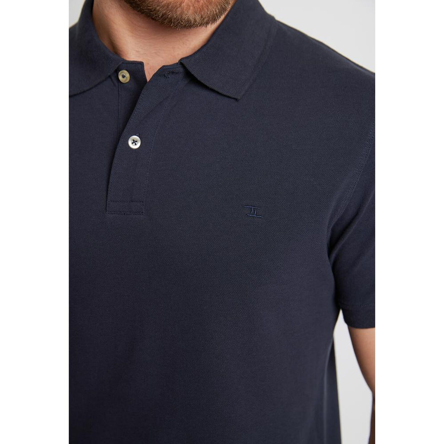 Polera Slim Lisa Manga Corta Cuello Piqu&eacute; Hombre Trial image number 3.0