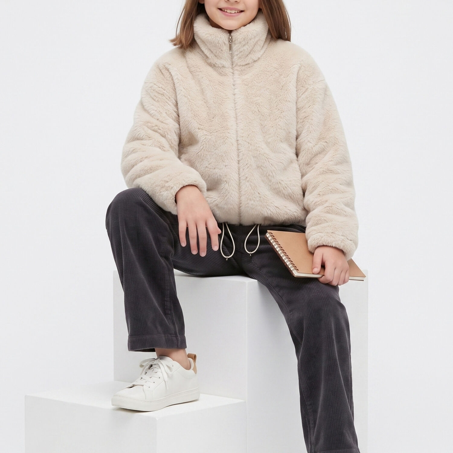 Chaqueta Chiporro Ni&ntilde;a Overzise Beige Super Suave Y Abrigo image number 2.0