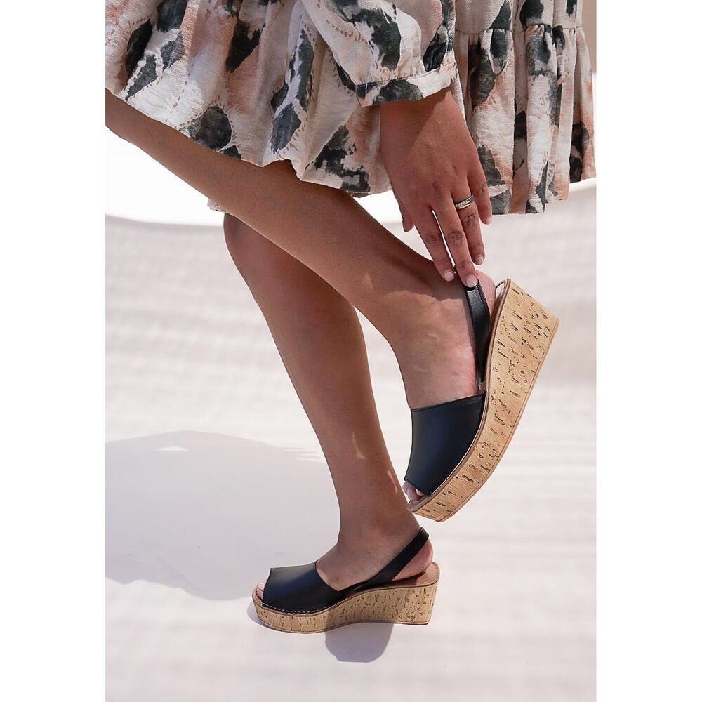 Sandalia Cuero Eliada Negro image number 6.0