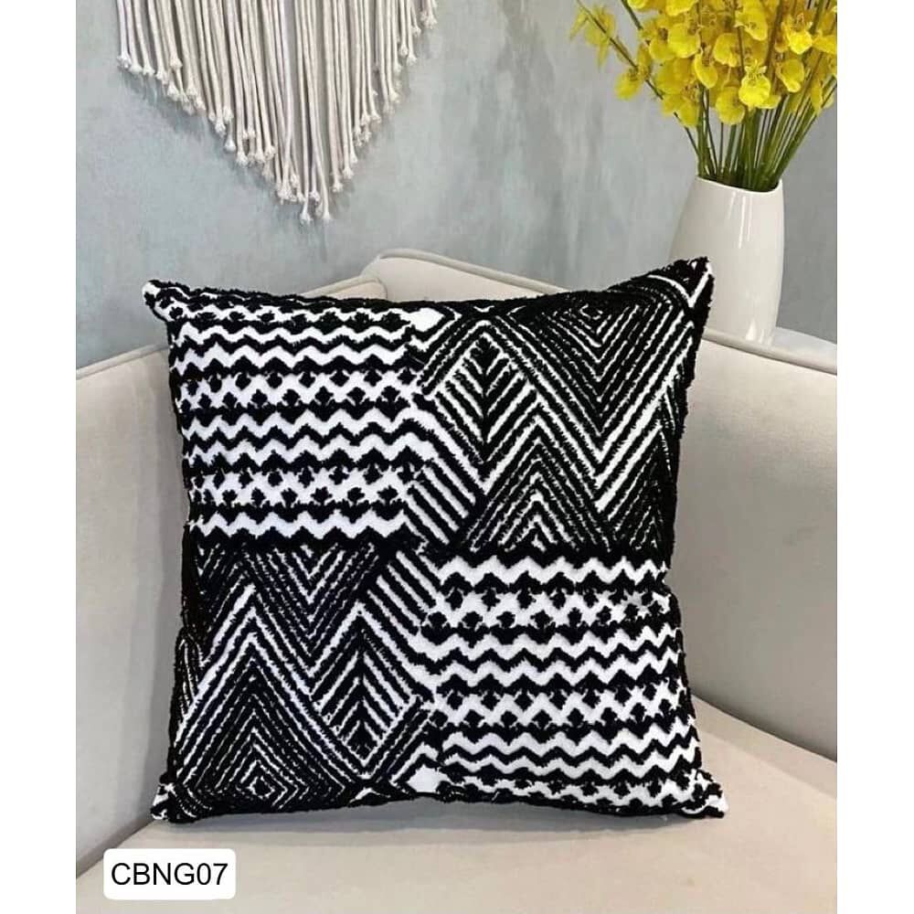 Set De 2 Cojines Bordados Negros - Cuadrado image number 2.0