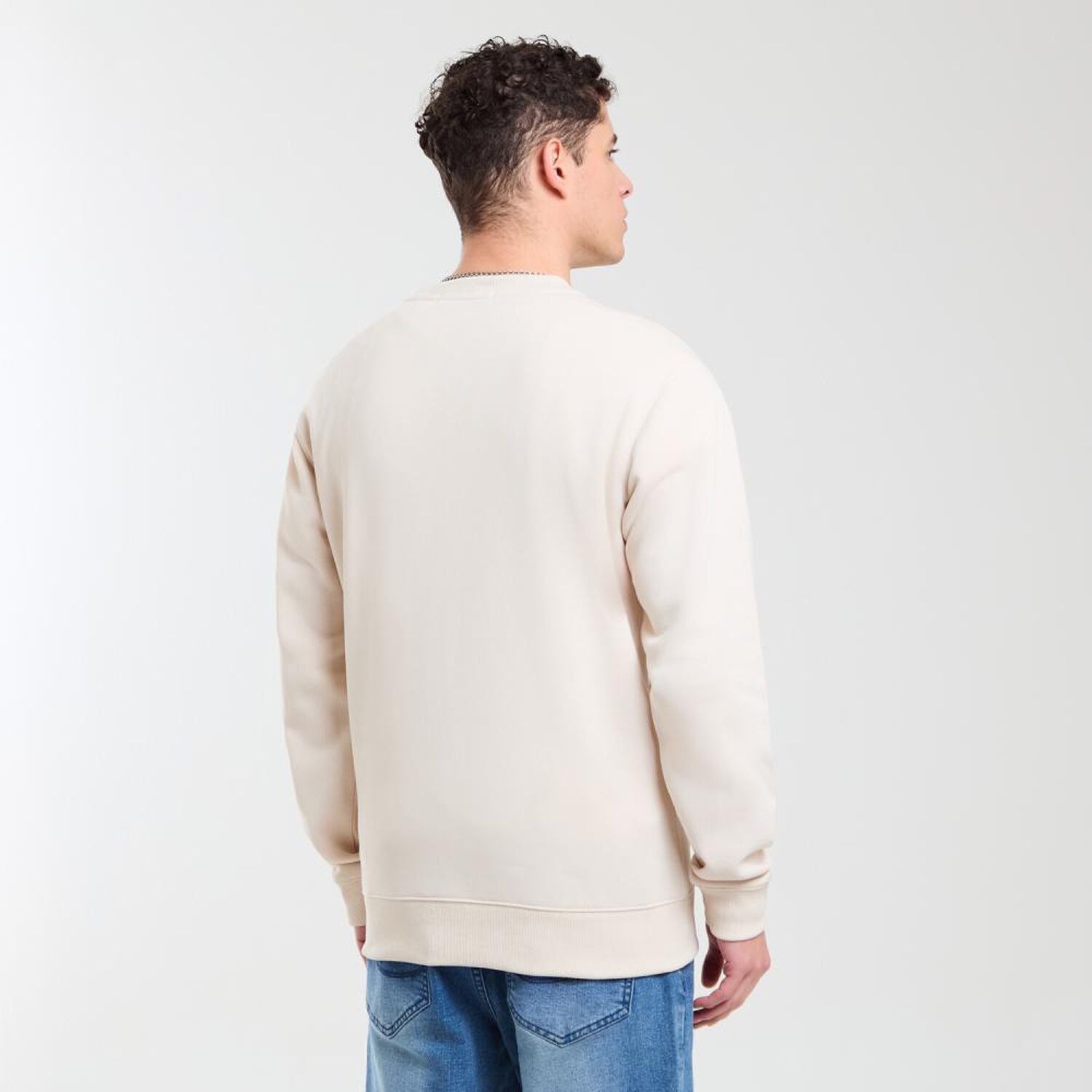 Poler&oacute;n B&aacute;sico Slim Cuello Redondo Hombre Skuad image number 3.0