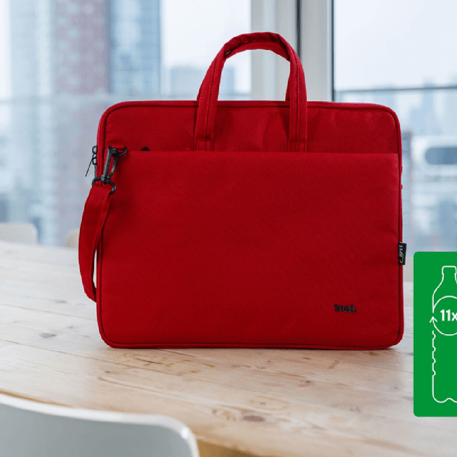 Malet&iacute;n Ecol&oacute;gico Bolso Trust Para Notebook 16 Pulgadas Eco Rojo image number 3.0