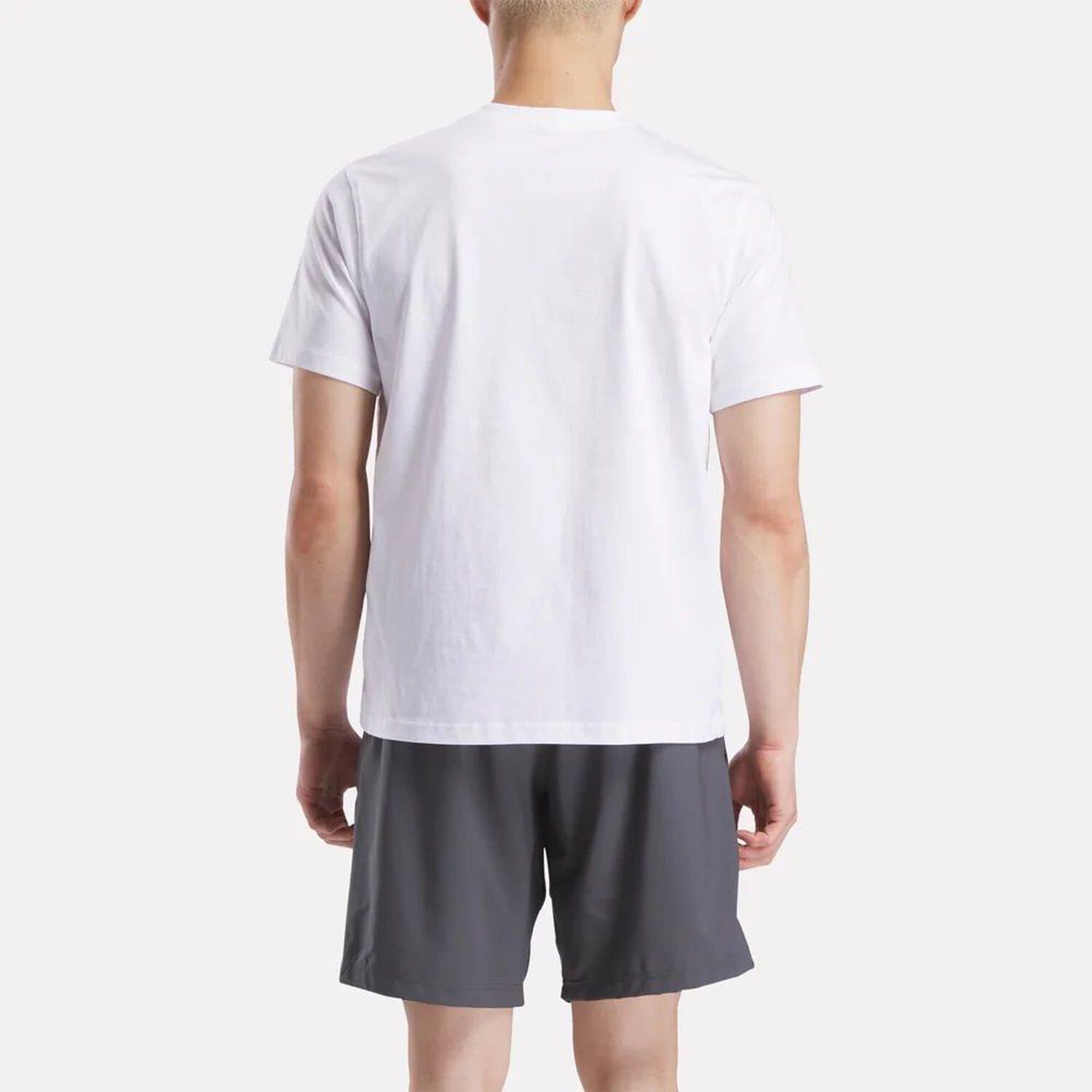 Polera Reebok Cody Small Logo Crew Neck image number 3.0