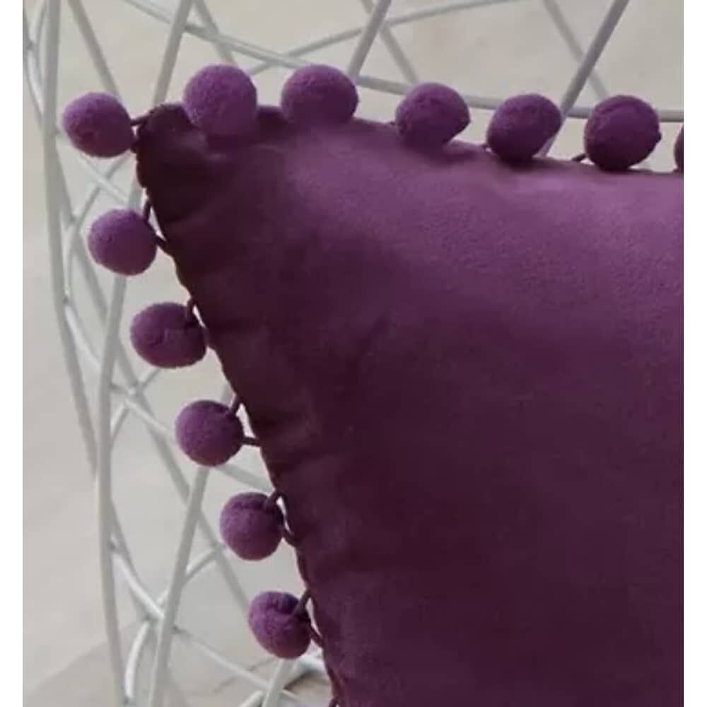 Funda De Cojines Con Pompones. Medida 45x45. Terciopelo. Morado image number 1.0