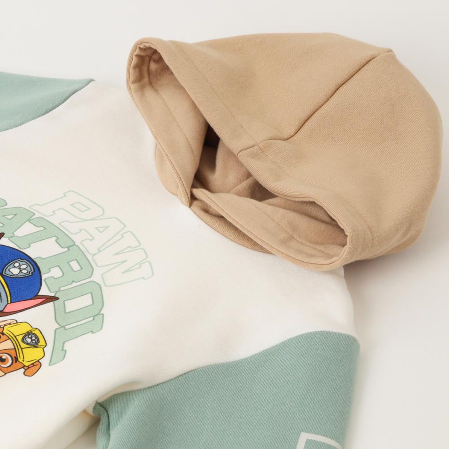 Poler&oacute;n Cerrado Gorro Ni&ntilde;o Paw Patrol image number 2.0