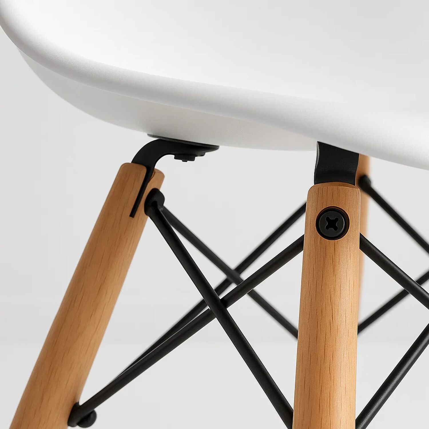 Pack De 4 Sillas Eames Blancas image number 5.0
