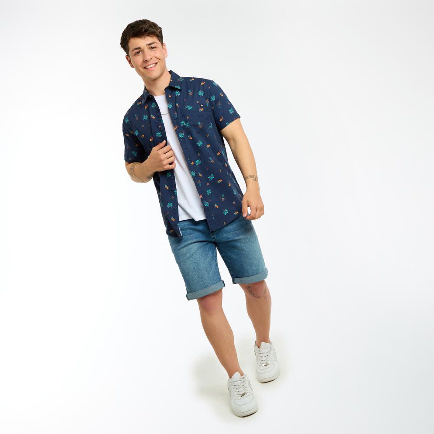 Camisa Estampada Slim Manga Corta Hombre Skuad image number 1.0