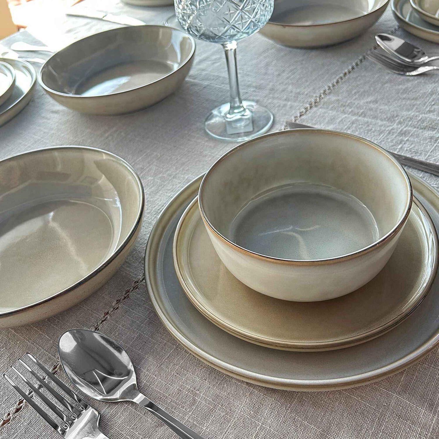 Set 6 Platos Redondo Ceramica 22 Cm Beige Linea Oslo image number 4.0