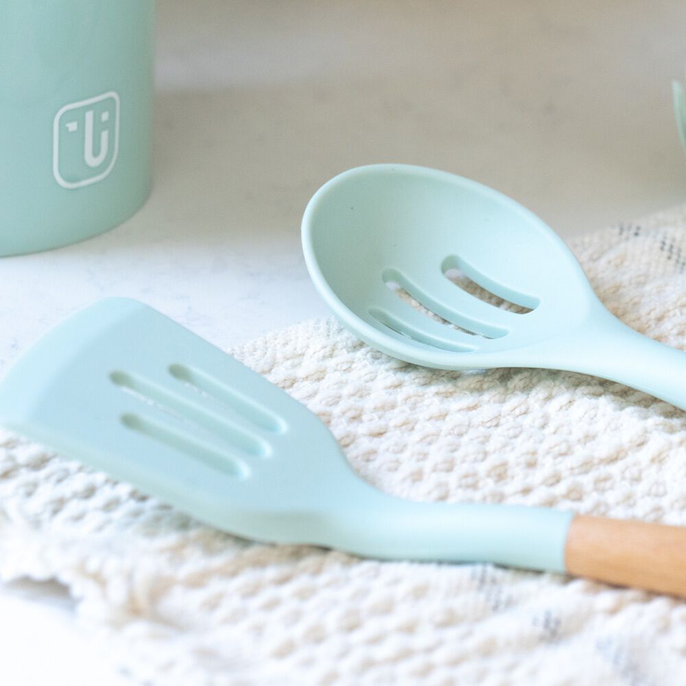 Kit Bater&iacute;a Cocina 7 Pza + Set 12 Utensilios Calipso Simplit image number 5.0