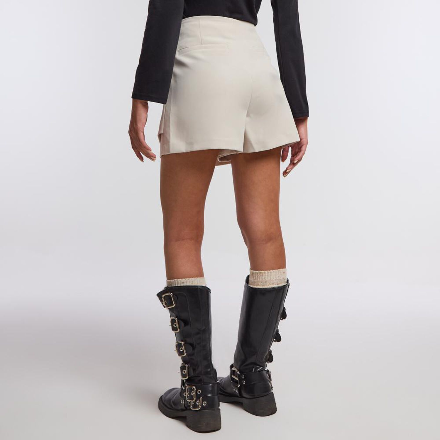 Falda Short Tiro Medio Skinny Mujer Freedom image number 3.0