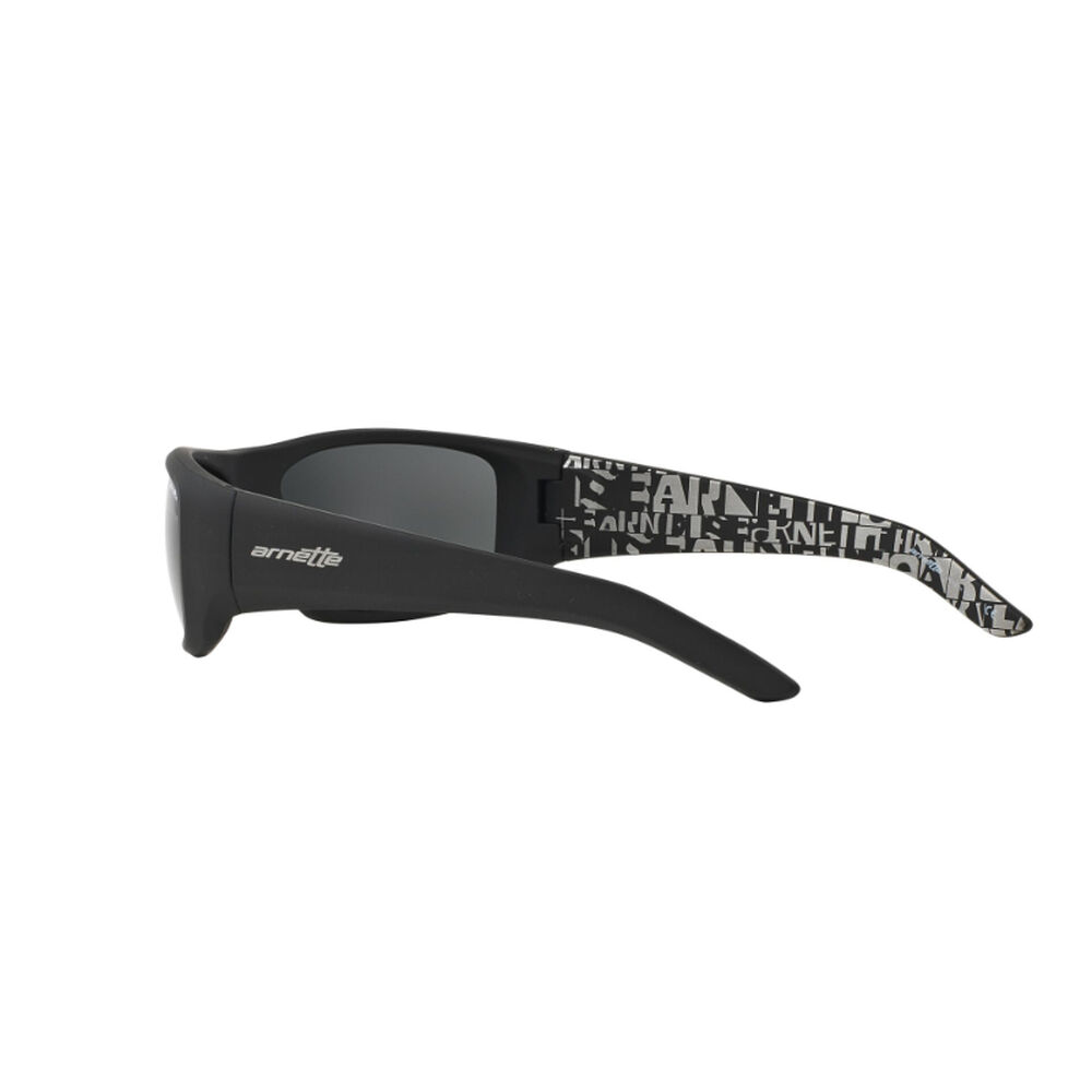 Lentes De Sol Hot Shot Negro Sustentable Arnette image number 4.0
