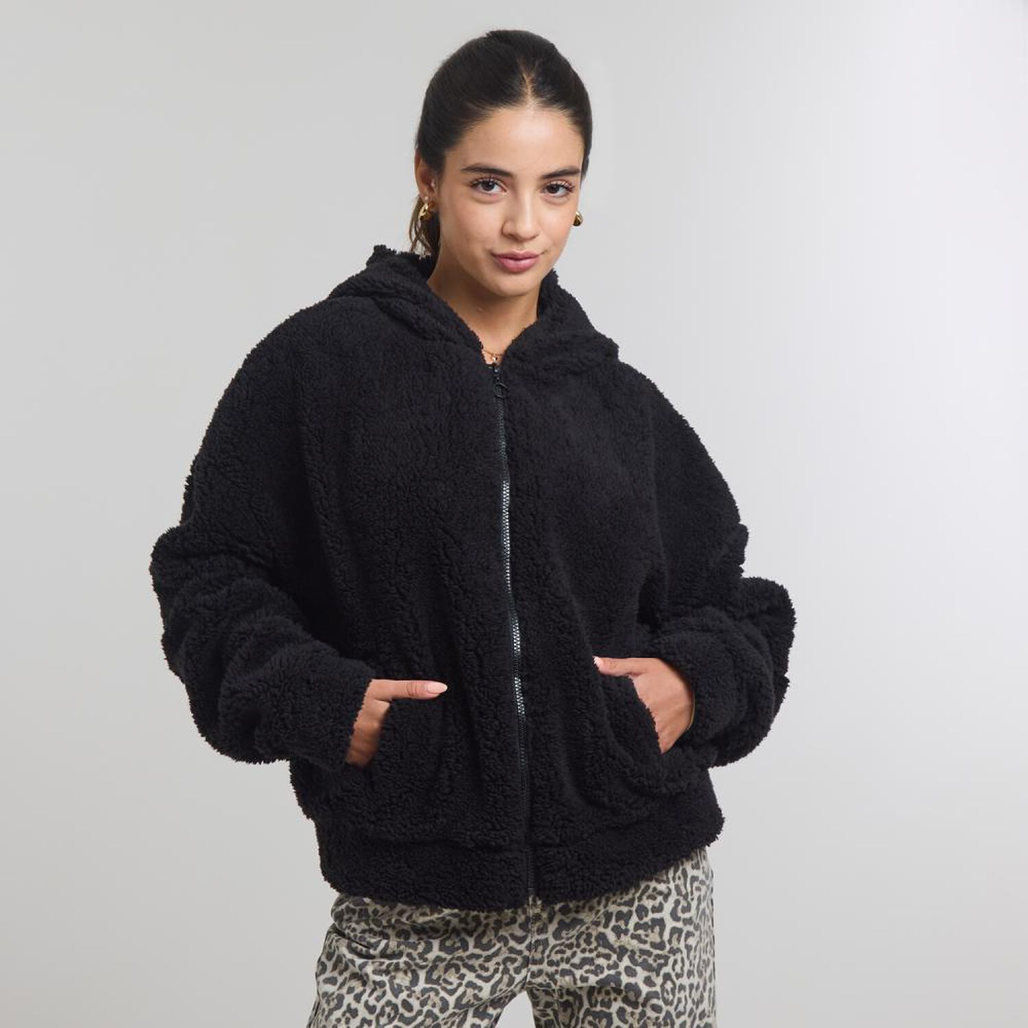Chaqueta Regular Cuello Redondo Con Capucha Mujer Freedom image number 0.0