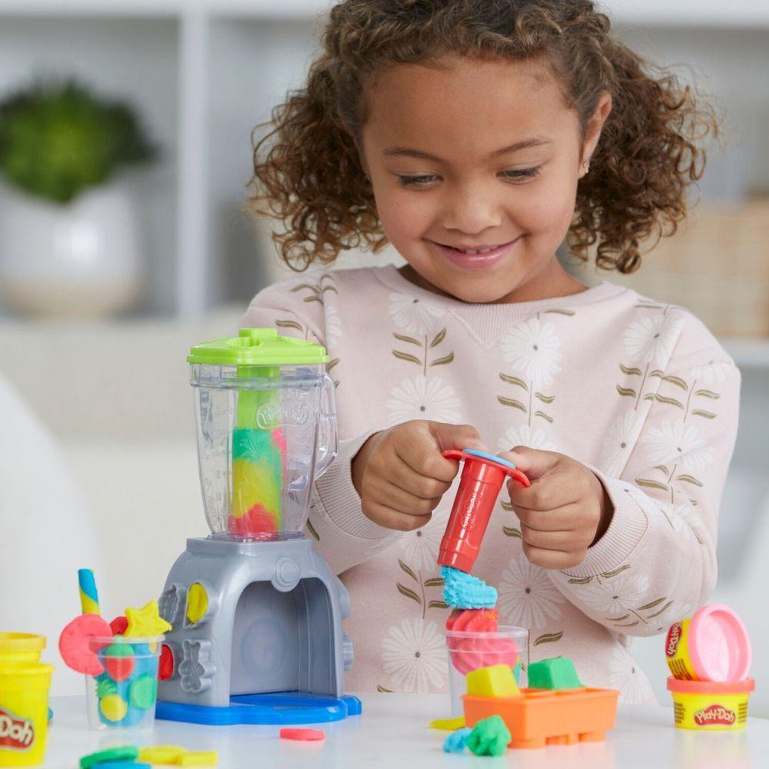 Masas Y Plastilinas Play Doh Kitchen Creations Licuadora De Batidos Coloridos image number 14.0