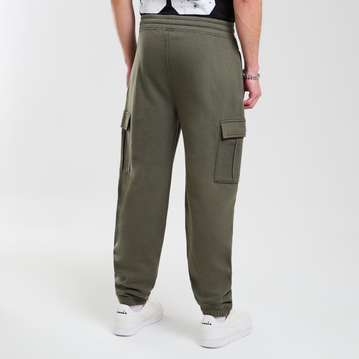 Pantal&oacute;n Cargo Tiro Medio Slim Hombre Skuad image number 3.0