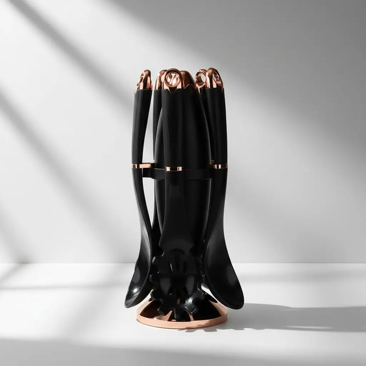 Set Utensilios De Cocina 6 Piezas Con Soporte Giratorio Negro Rose Gold image number 1.0