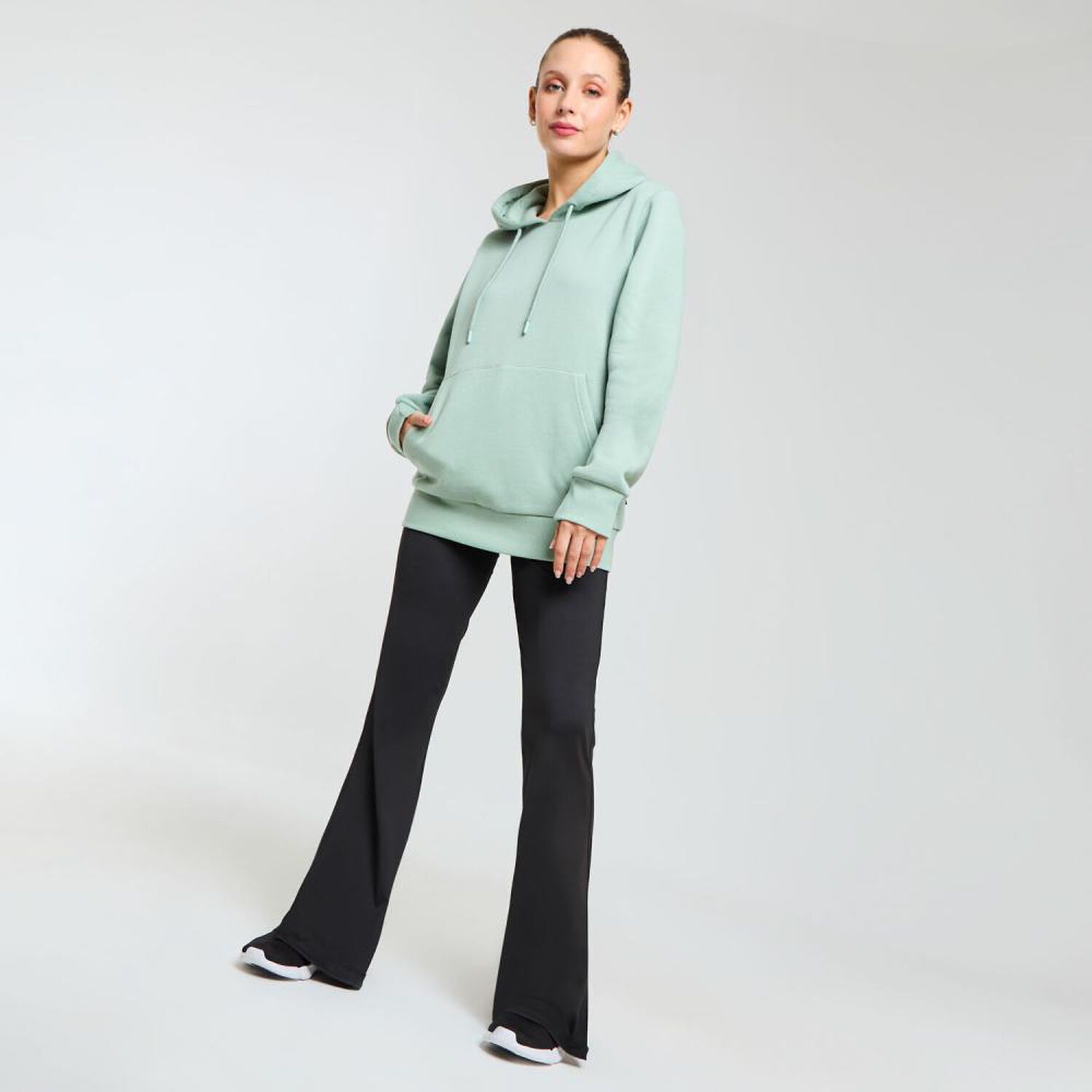 Poler&oacute;n Deportivo Hoodie Cuello Alto Con Capucha Mujer Wetland image number 1.0
