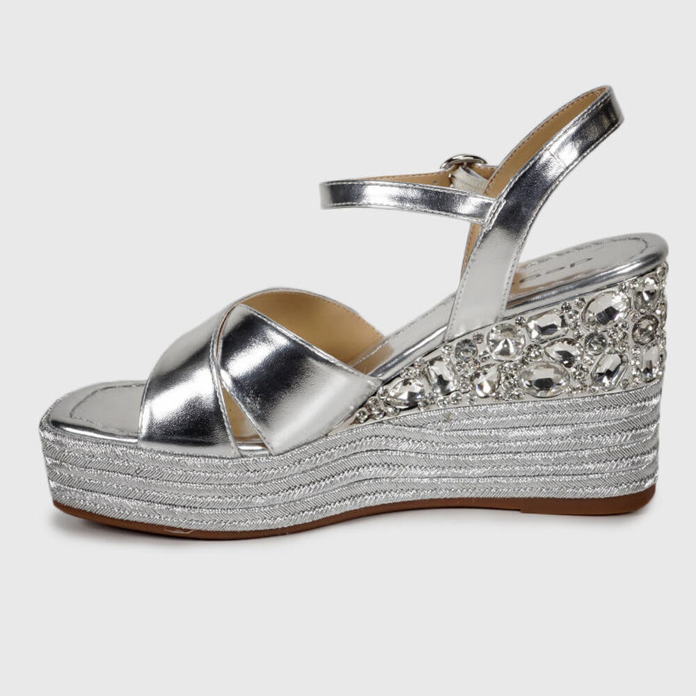 Sandalia Cuero Ibalú Plateado image number 4.0