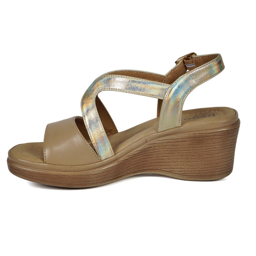 Sandalia Kimey Beige image number 4.0