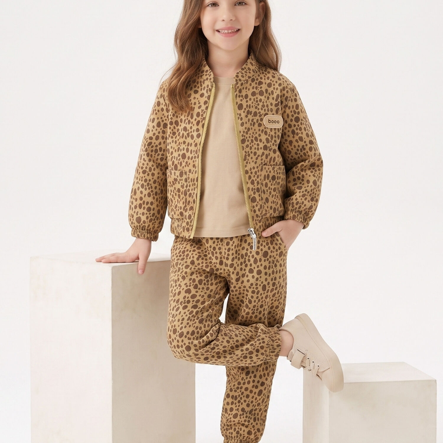 Conjunto Buzo Ni&ntilde;a Animal Print Leopardo Con Chaqueta image number 0.0