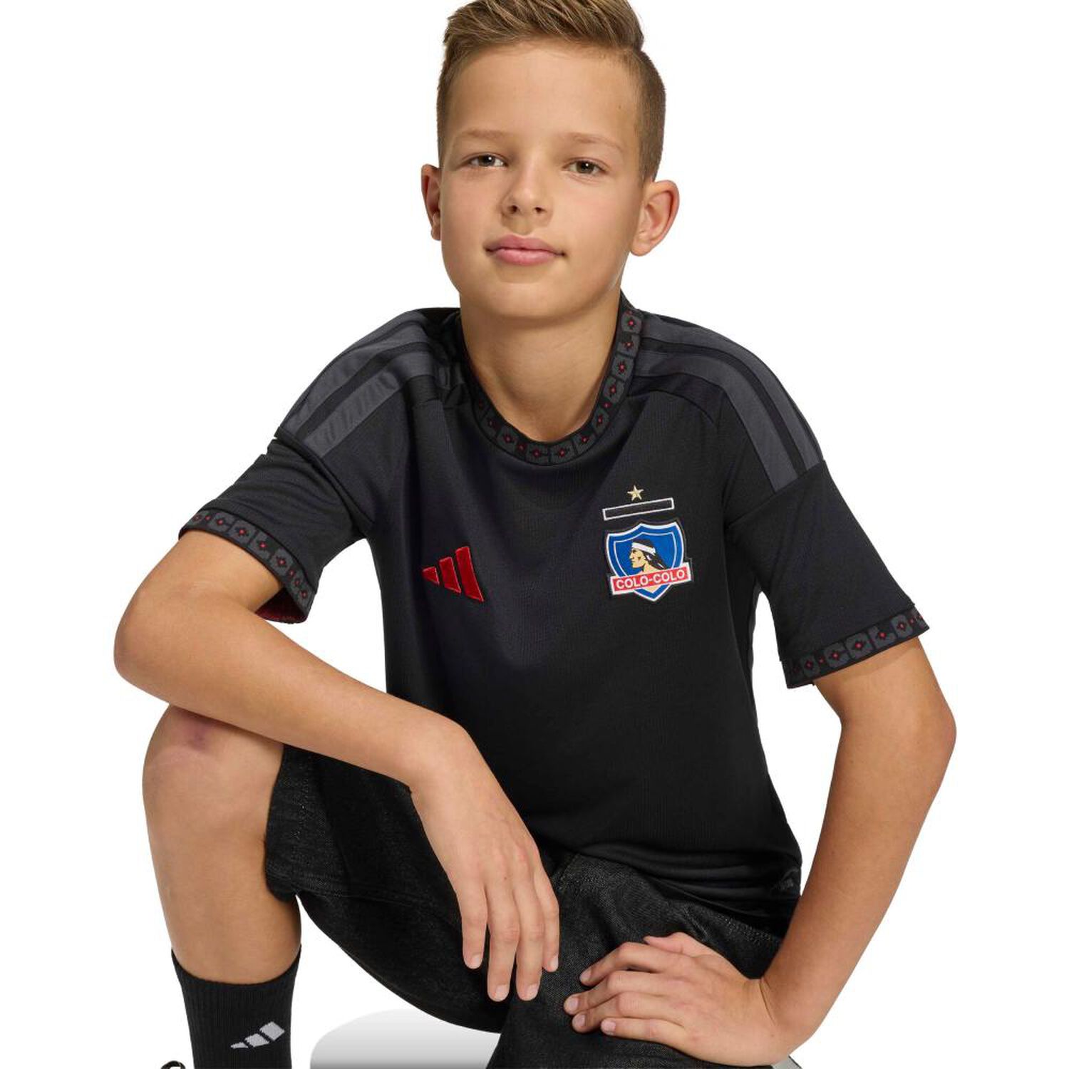 Polera Versi&oacute;n Fan De Visitante Para Ni&ntilde;os Del Colo-colo 2026 image number 2.0