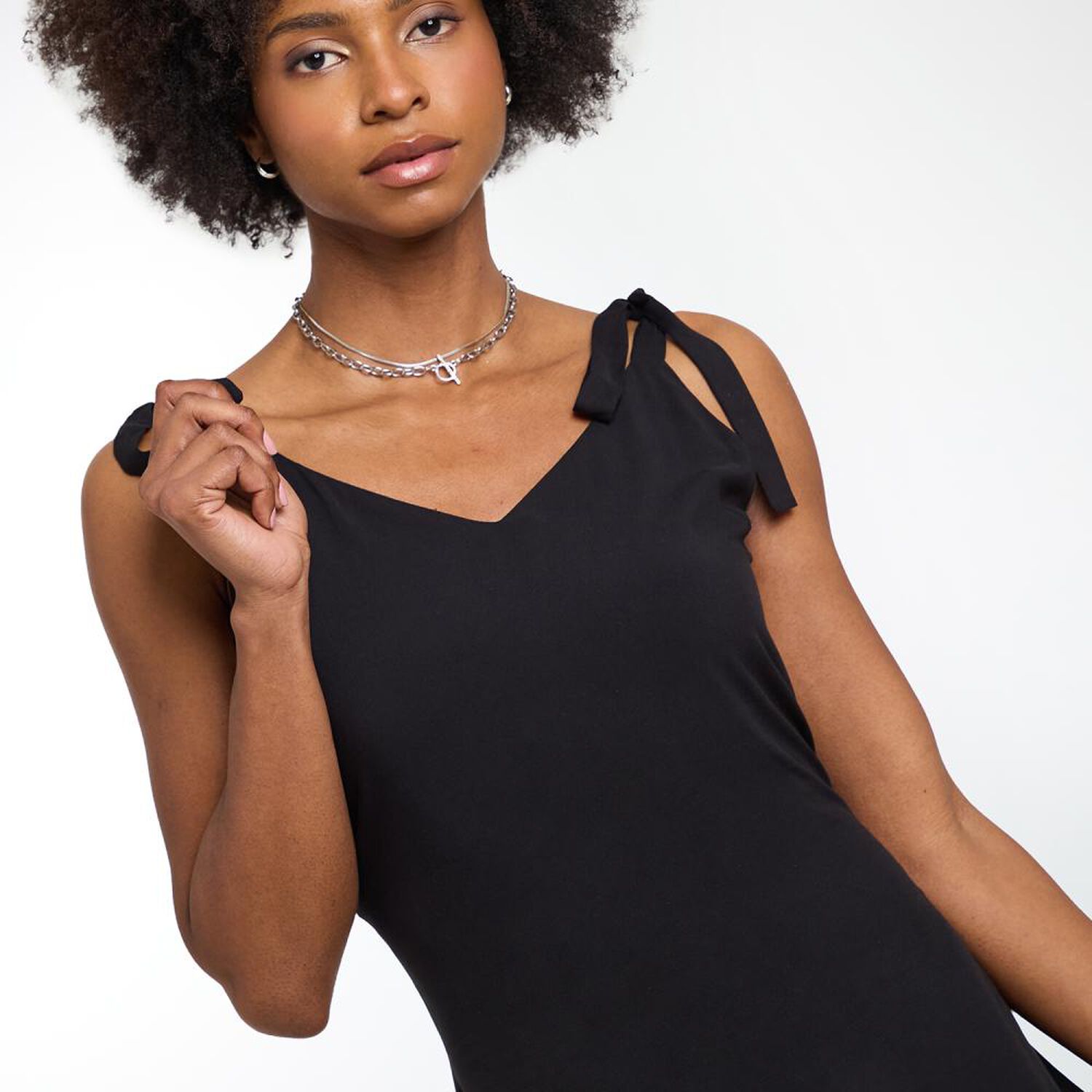 Vestido Midi Con Amarras Sin Mangas Cuello V Mujer Rolly Go image number 4.0
