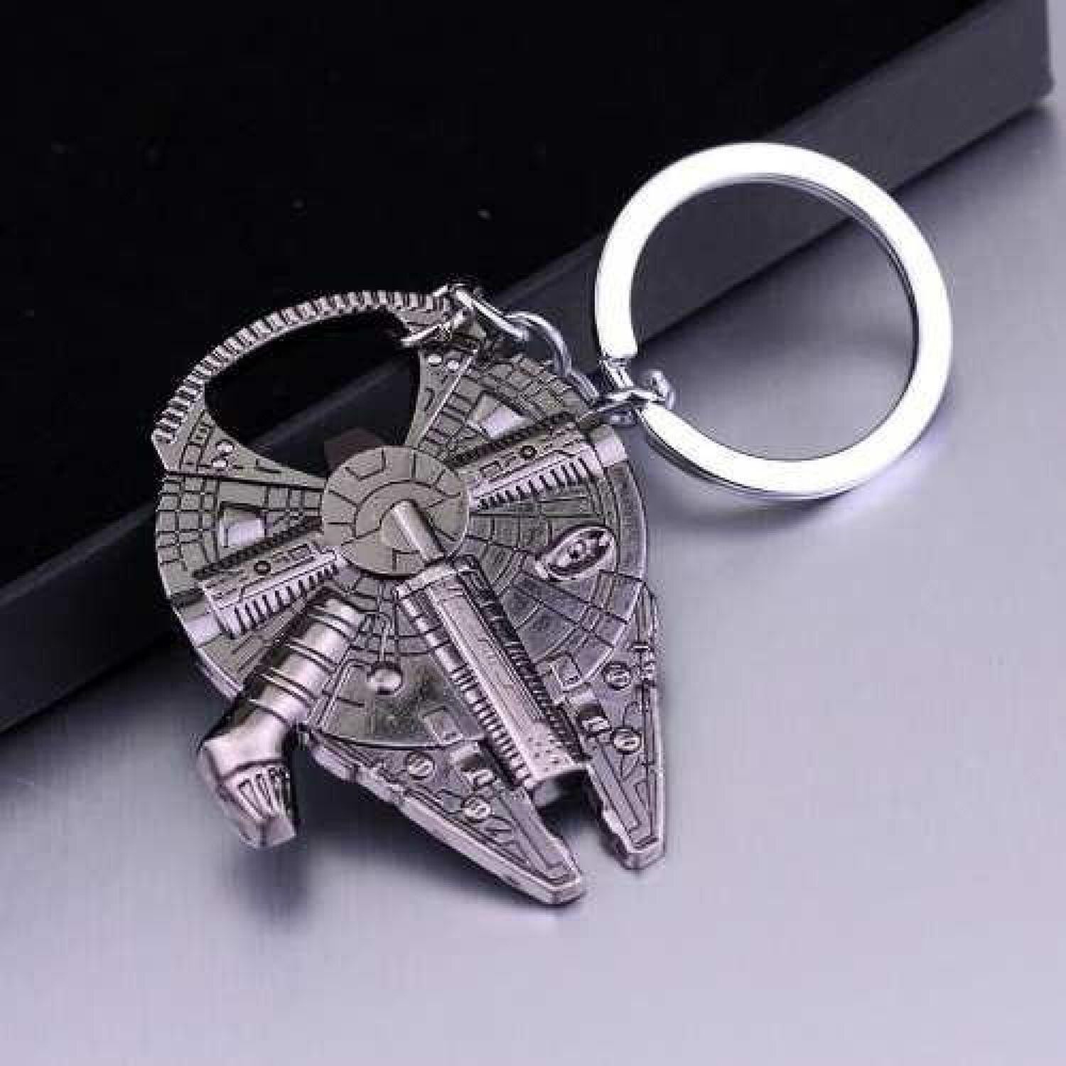 Millennium Falcon Halc&oacute;n Star Wars Llavero Destapador image number 2.0