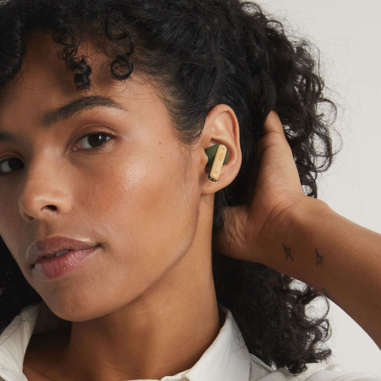 Aud&iacute;fonos Bluetooth True Wireless Little Bird Green Marley image number 4.0