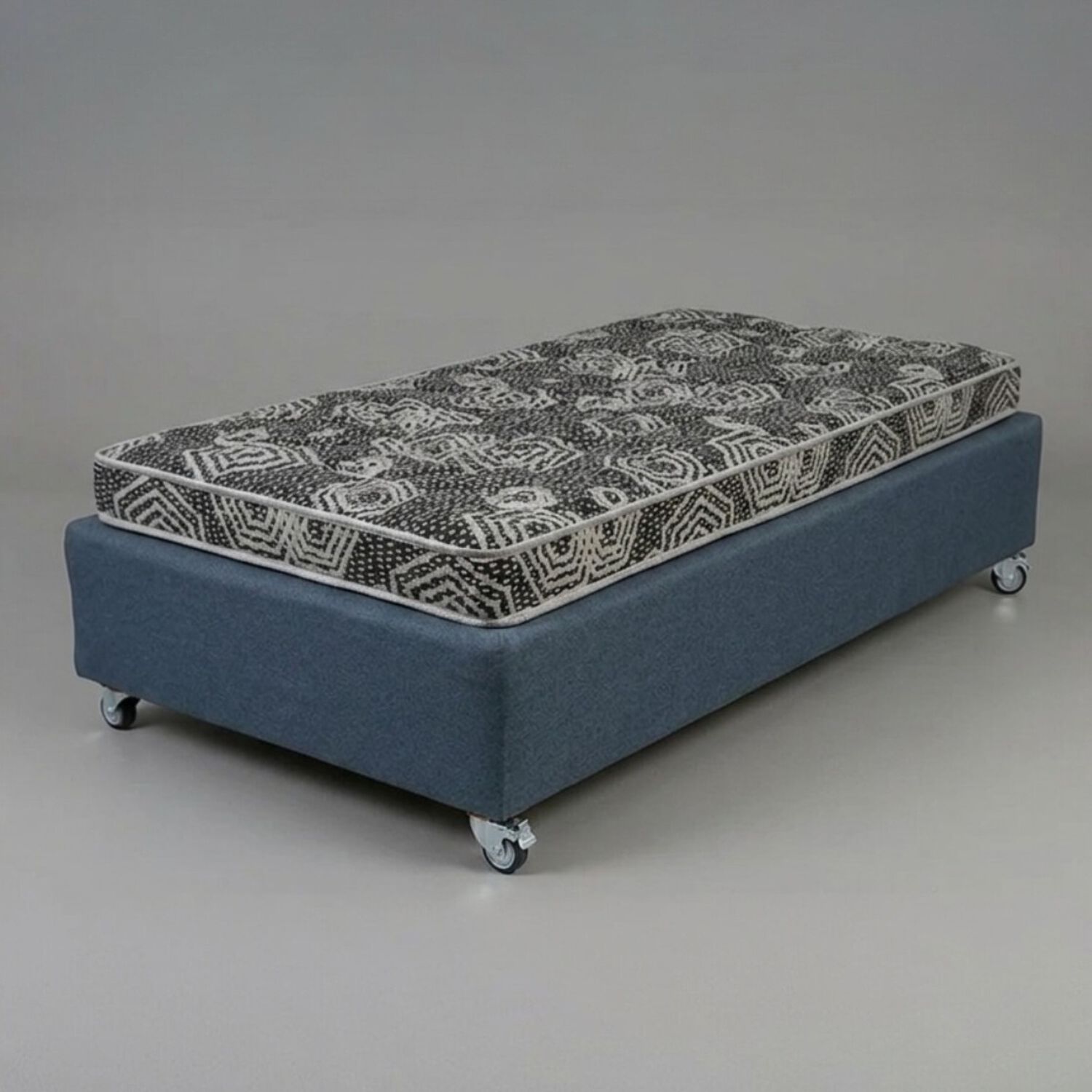 Cama 1 Plaza Box 30 Cm L190 Cm + Colchon Modelo Ideal - Rueda Deluxe (gris) image number 1.0