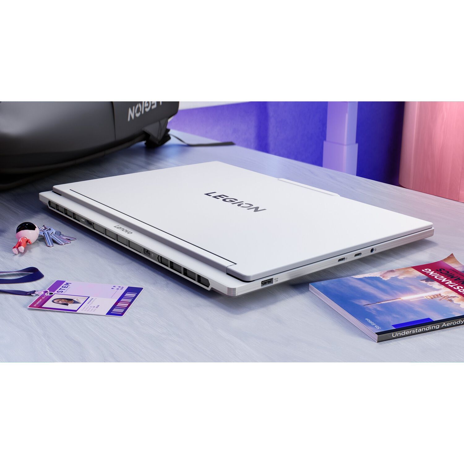 Notebook Gamer Legion 7i 10ma Gen Intel Core Ultra 9 32gb Ram 2tb Ssd Nvidia Rtx 5070 16" Wqxga image number 5.0