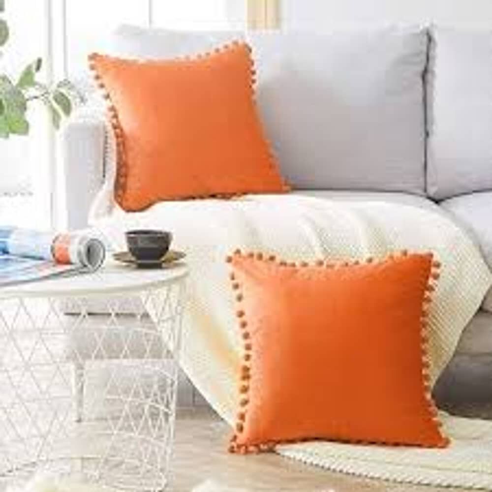 Set De 2 Cojines De Terciopelo Con Pompones image number 3.0