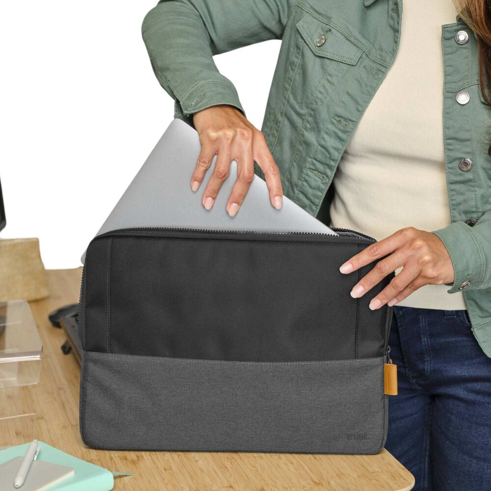 Funda Para Notebooks 16" Max Trust Lisboa Black Pack image number 5.0