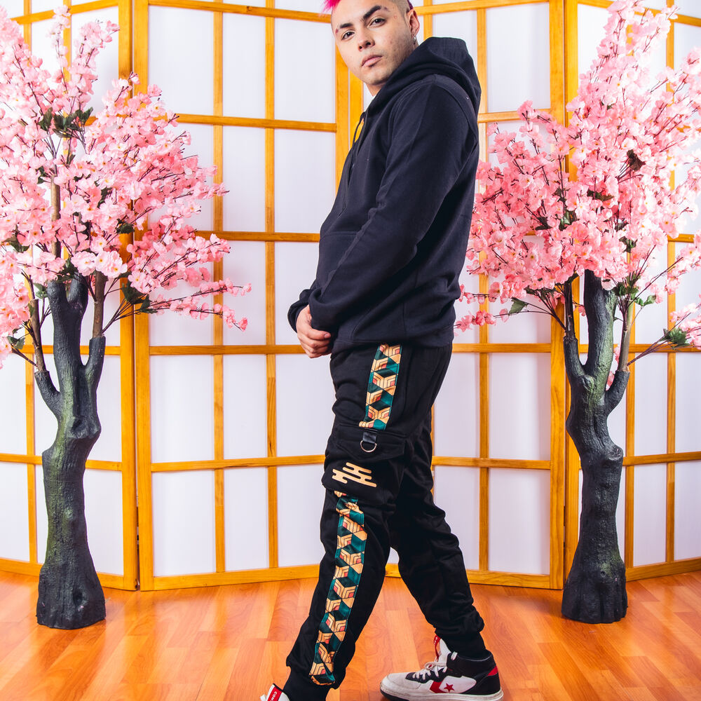 Pantalón Buzo Giyu Tomioka Kimetsu No Yaiba image number 2.0