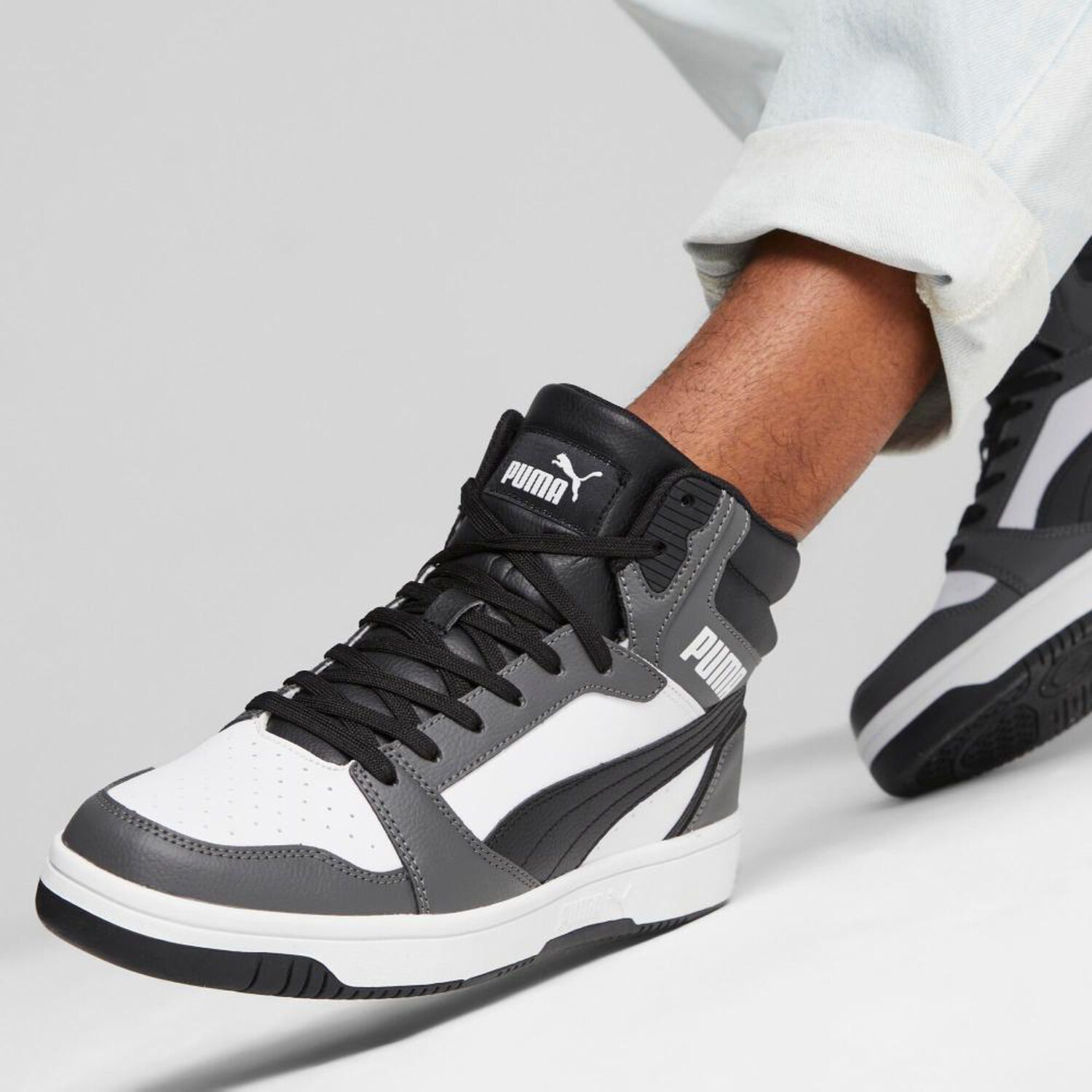 Zapatilla Urbana Hombre Puma Rebound V6 Negro/gris image number 5.0