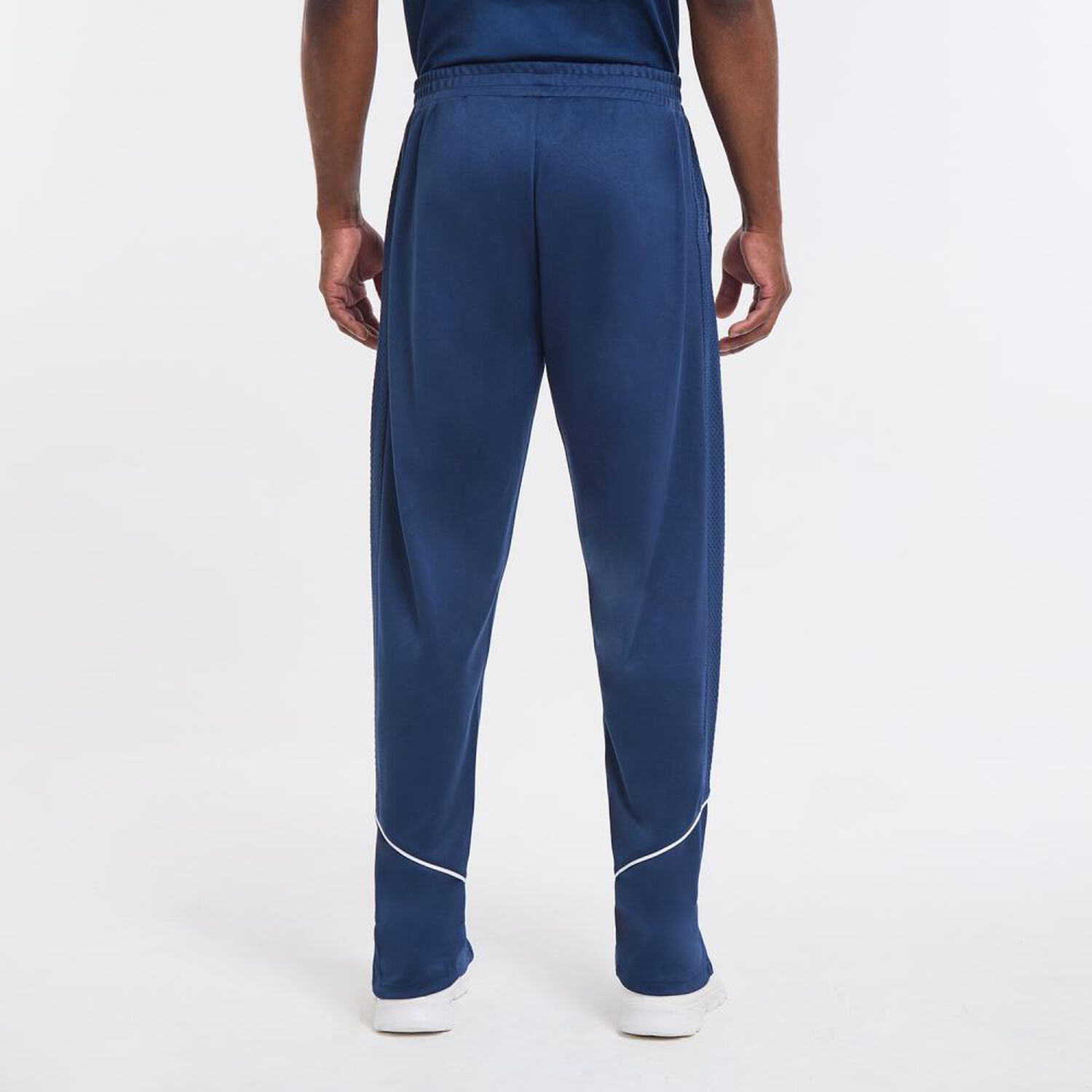 Pantal&oacute;n De Buzo Deportivo Tiro Medio Regular Hombre Wetland image number 3.0