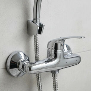 Monomando Llave Grifo Para Ducha Modelo Colomba Marca Taumm Color Cromo