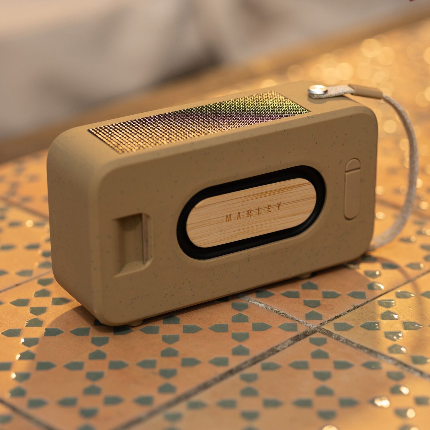 Parlante Bluetooth 5.3 Waterproof Rise Up Solar Negro Marley image number 7.0