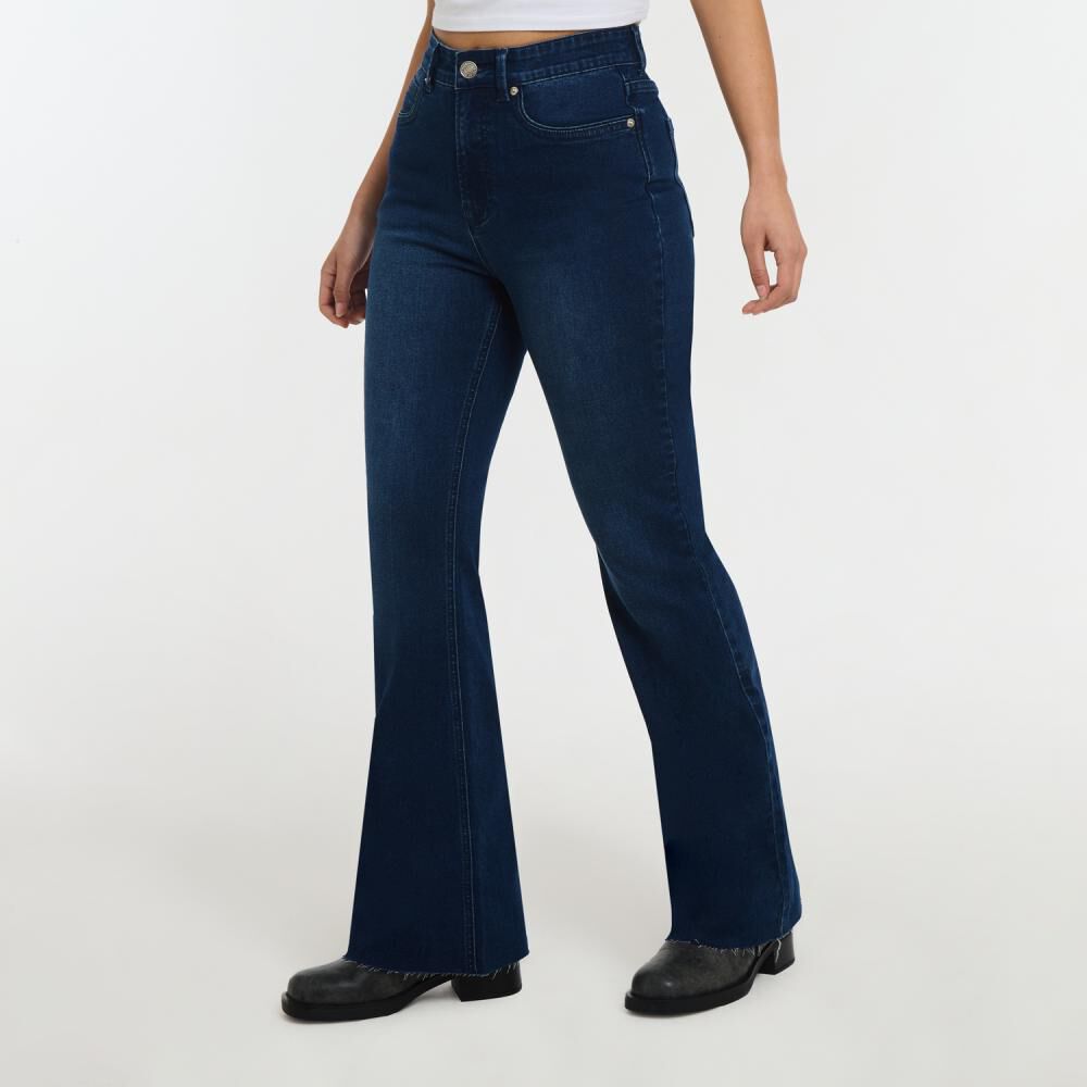 Jeans Flare Con Focalizado Tiro Medio Flare Mujer Freedom image number 2.0
