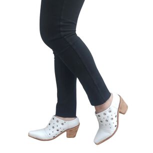 Puntilla Emilia Blanco Pao Pecados