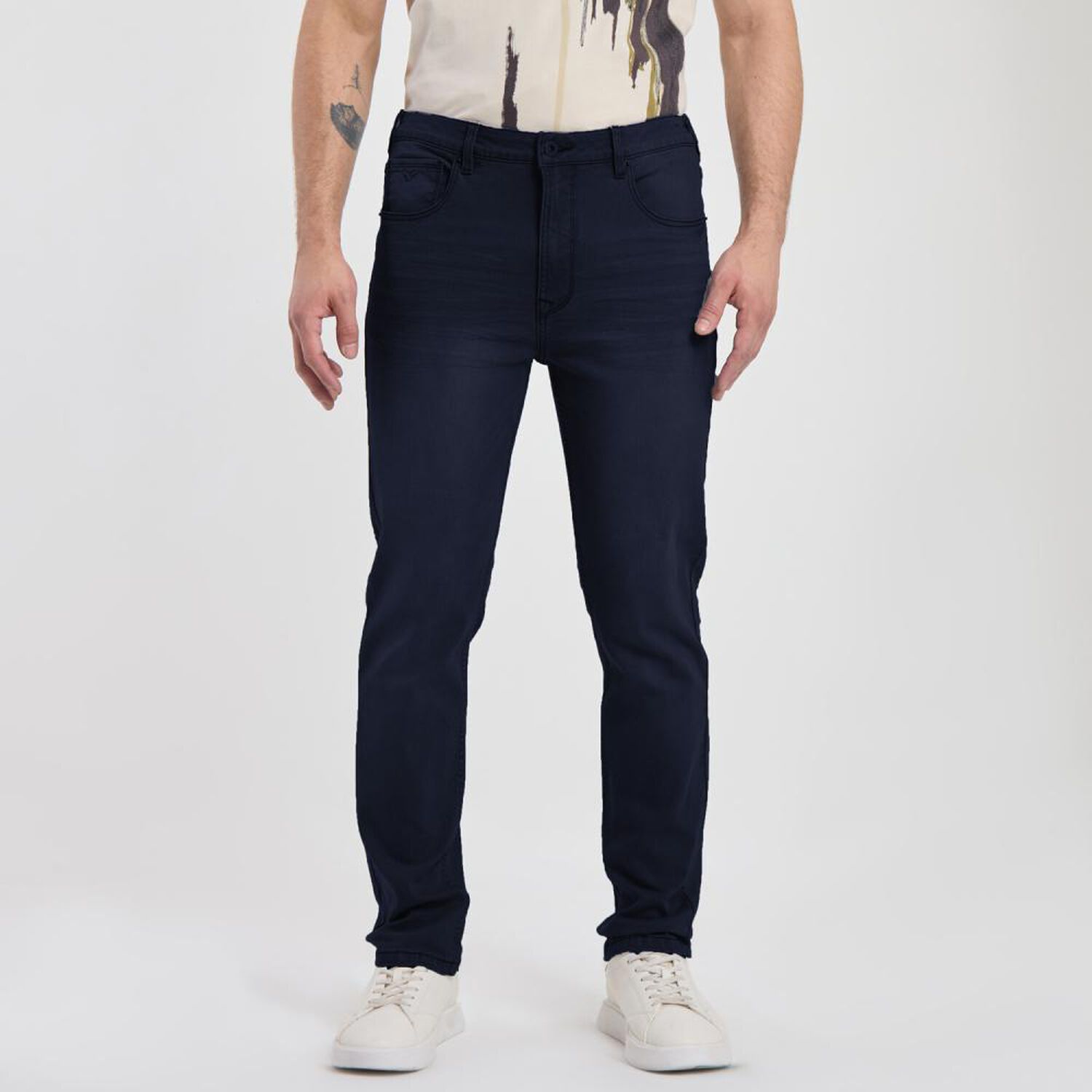 Jeans Tiro Medio Regular Slim Hombre Az Black image number 0.0