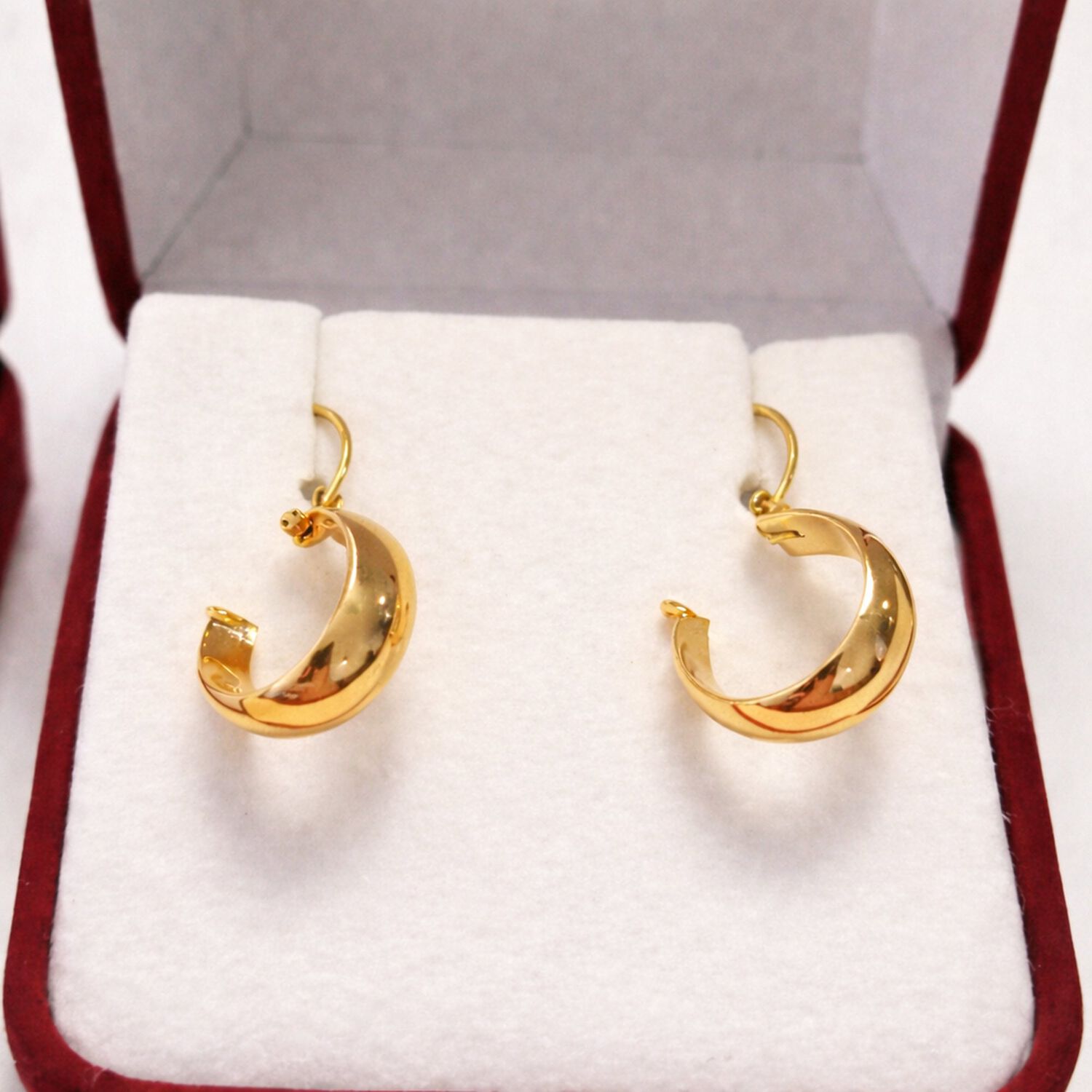 Aros Argolla Bote Largo 2cm No2 Oro 18k Nacional 1.70gr Dorado image number 5.0