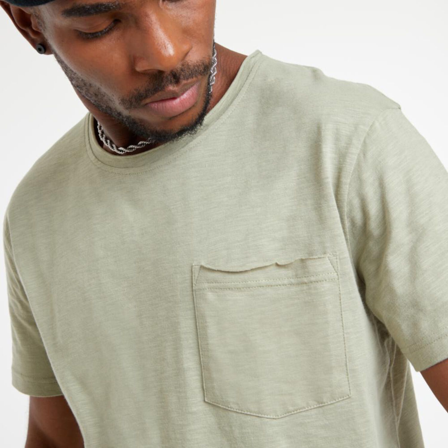 Polera Regular Manga Corta Cuello Redondo Hombre Rolly Go image number 4.0