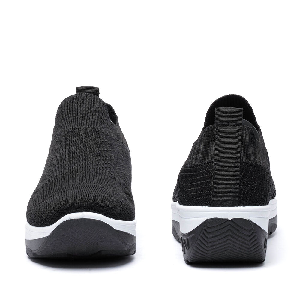 Zapatilla Aitziber Negro Weide image number 2.0