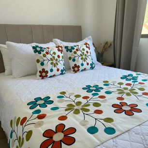 Set De Pieceras Bordadas + Fundas